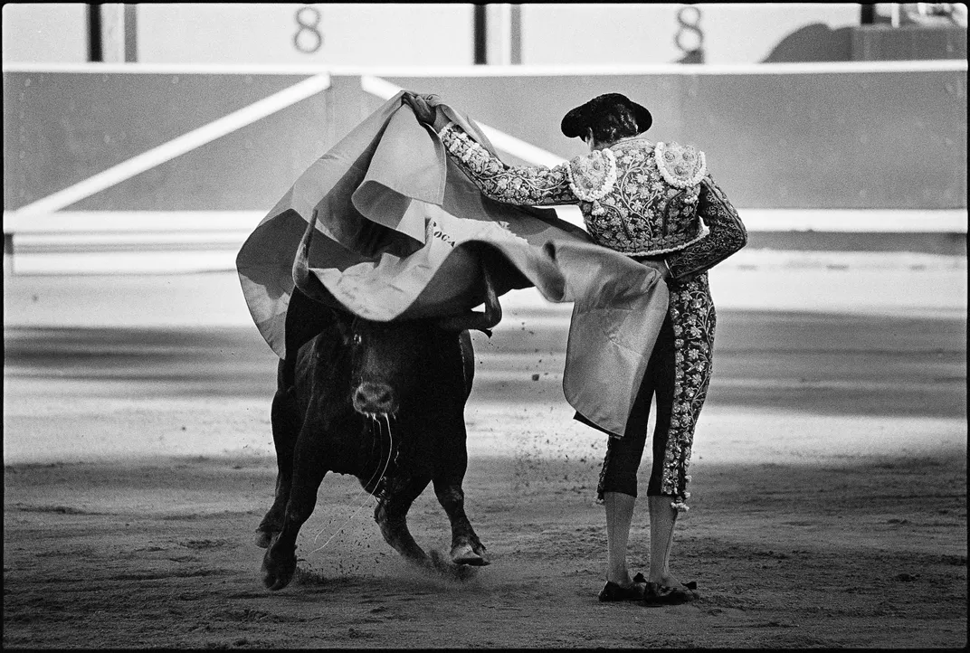 Roca Rey displays his courage and artistry in the ring.
